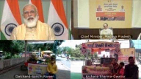 देश में पहली बार रेहड़ी-पटरी वालों को सही सिस्टम से जोड़ा गया: प्रधानमंत्री